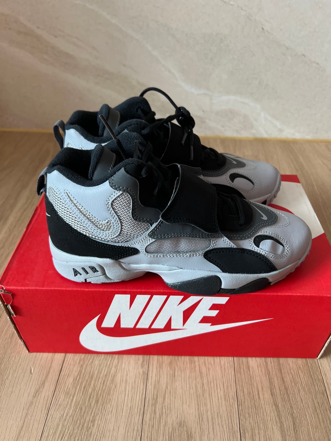 [240mm] [새제품] 튼튼하고 힙한 나이키 에어 스피드 터프 (그레이 상품이미지5