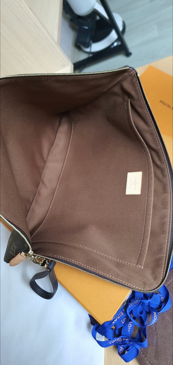 루이비통 에튀보야주MM 클러치/클러치백 새상품급 정품(감정서O) 상품이미지9