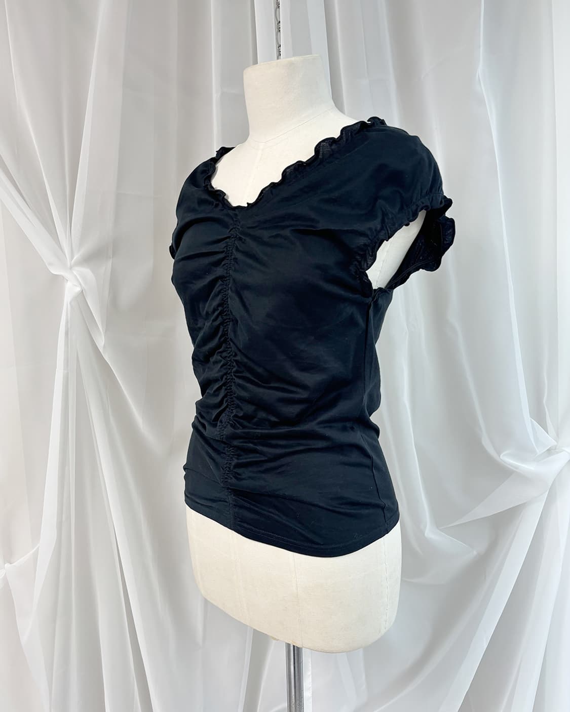 associer debois shirring slim top 상품이미지2