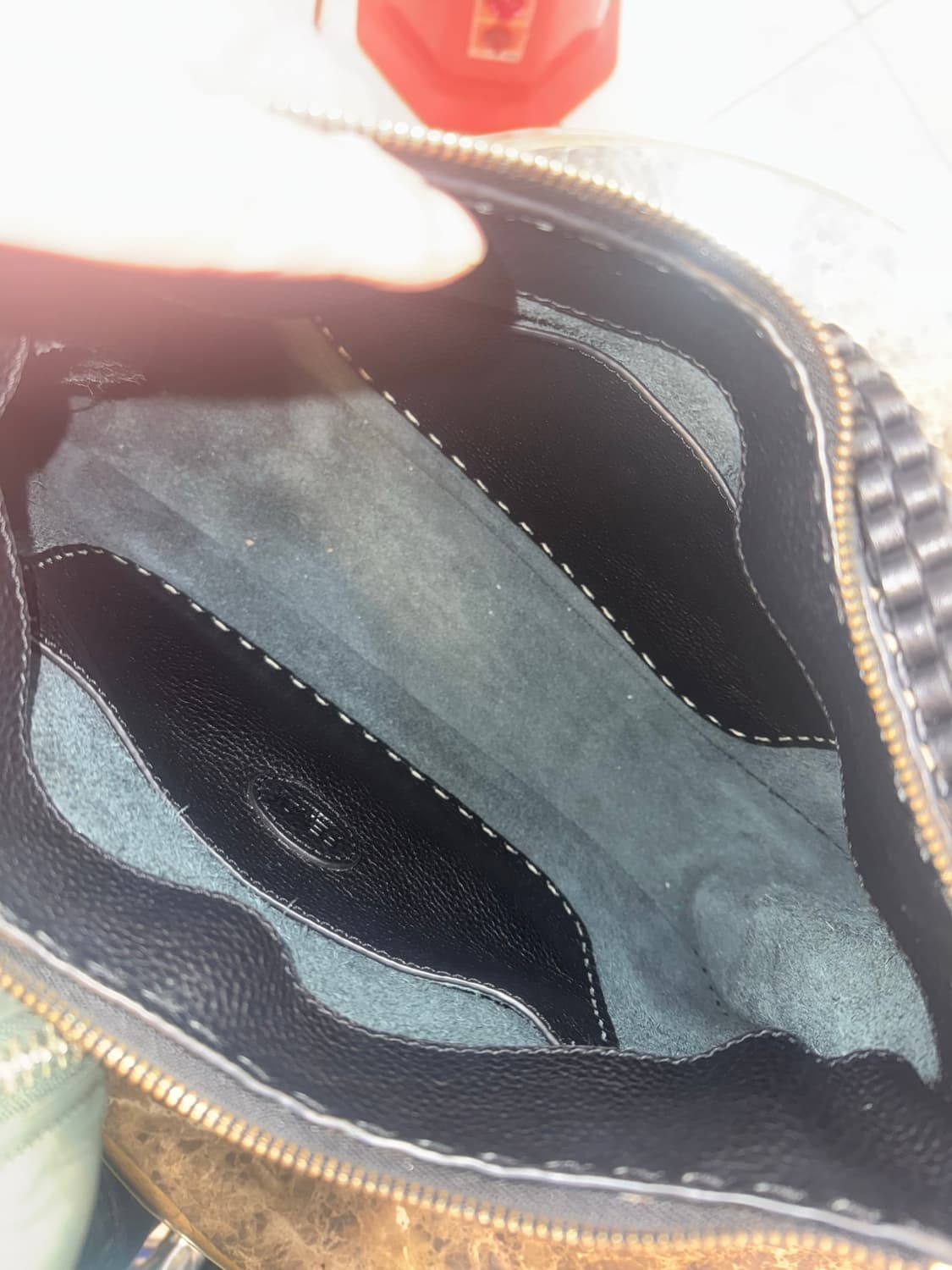 정품 펜디 셀러리아 쇼퍼백 팝니다 상품이미지6