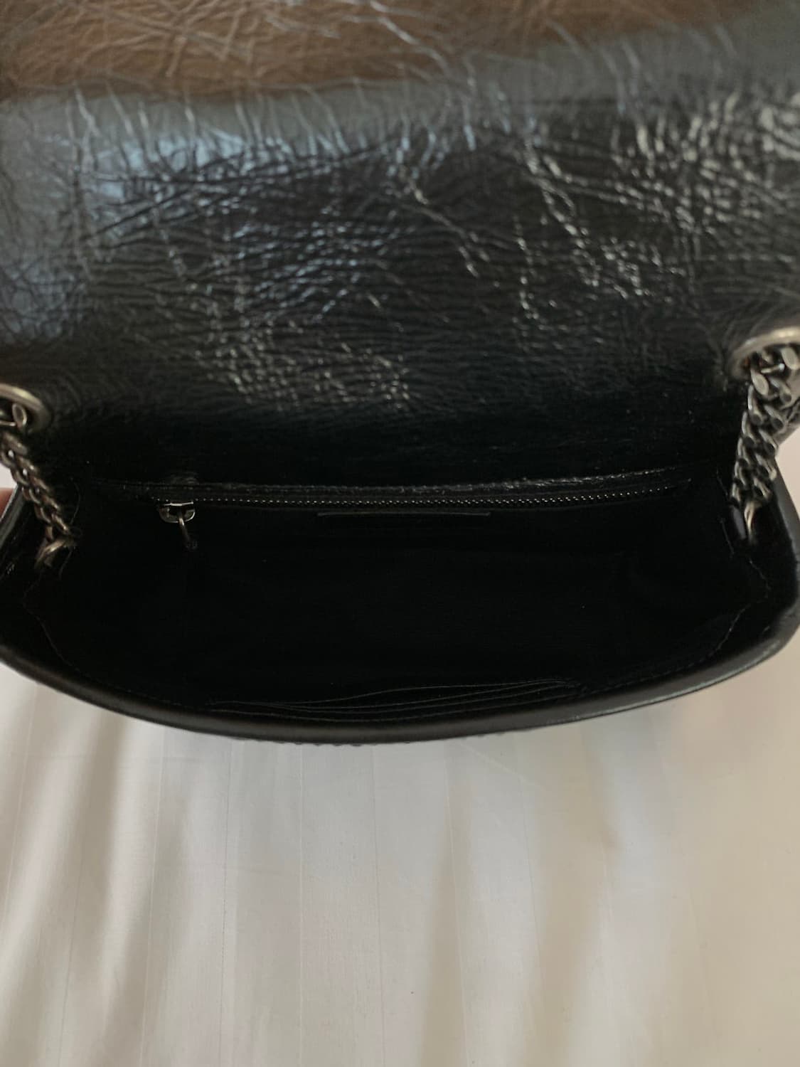 입생로랑 니키 체인 월렛백 상품이미지10