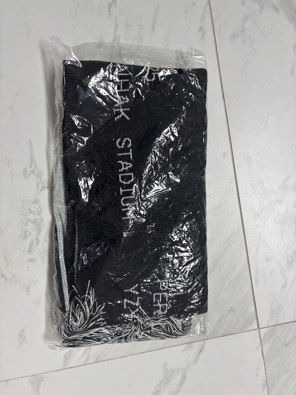 이지 시즌 10 머천 머플러 상품이미지1