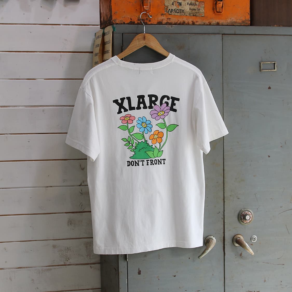 (착용컷) XLARGE 프린팅 반팔 티셔츠 (남성용 100) 상품이미지2