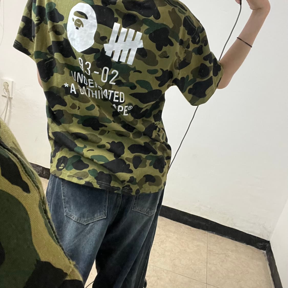 BAPE × UNDEFEATED Collaboration T-Shirt 상품이미지3