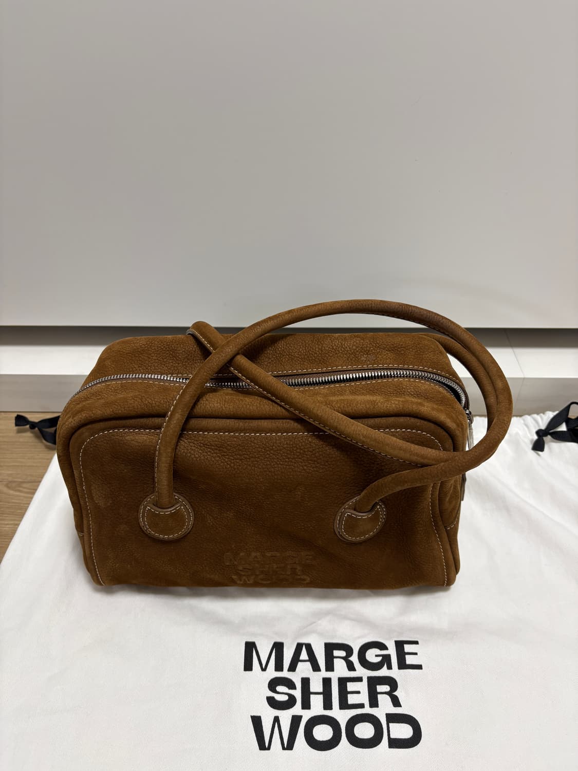 마지셔우드 소프트 토트백 체스트넛누벅 상품이미지1