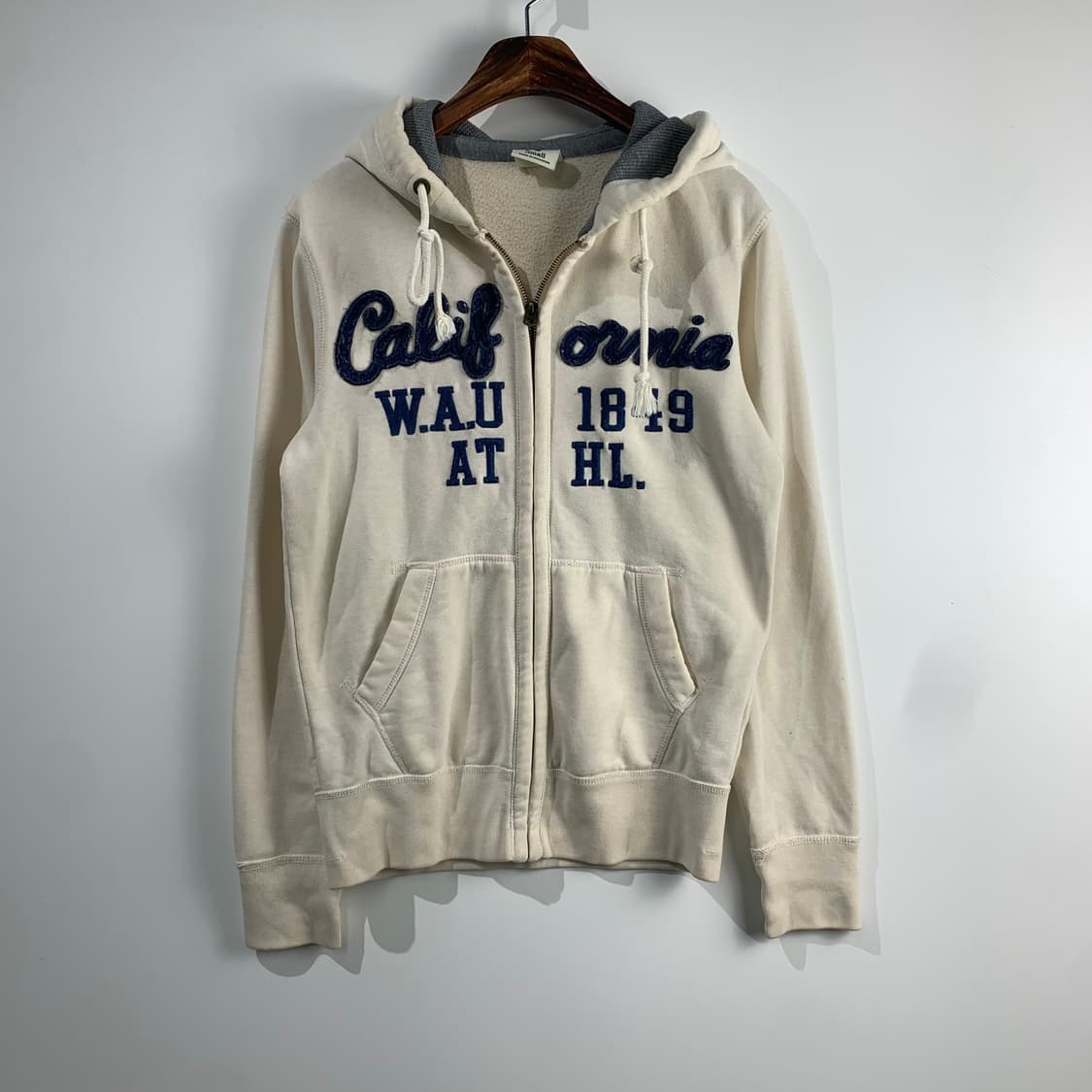 후아유 y2k 와투케 아이보리 후드집업 상품이미지2