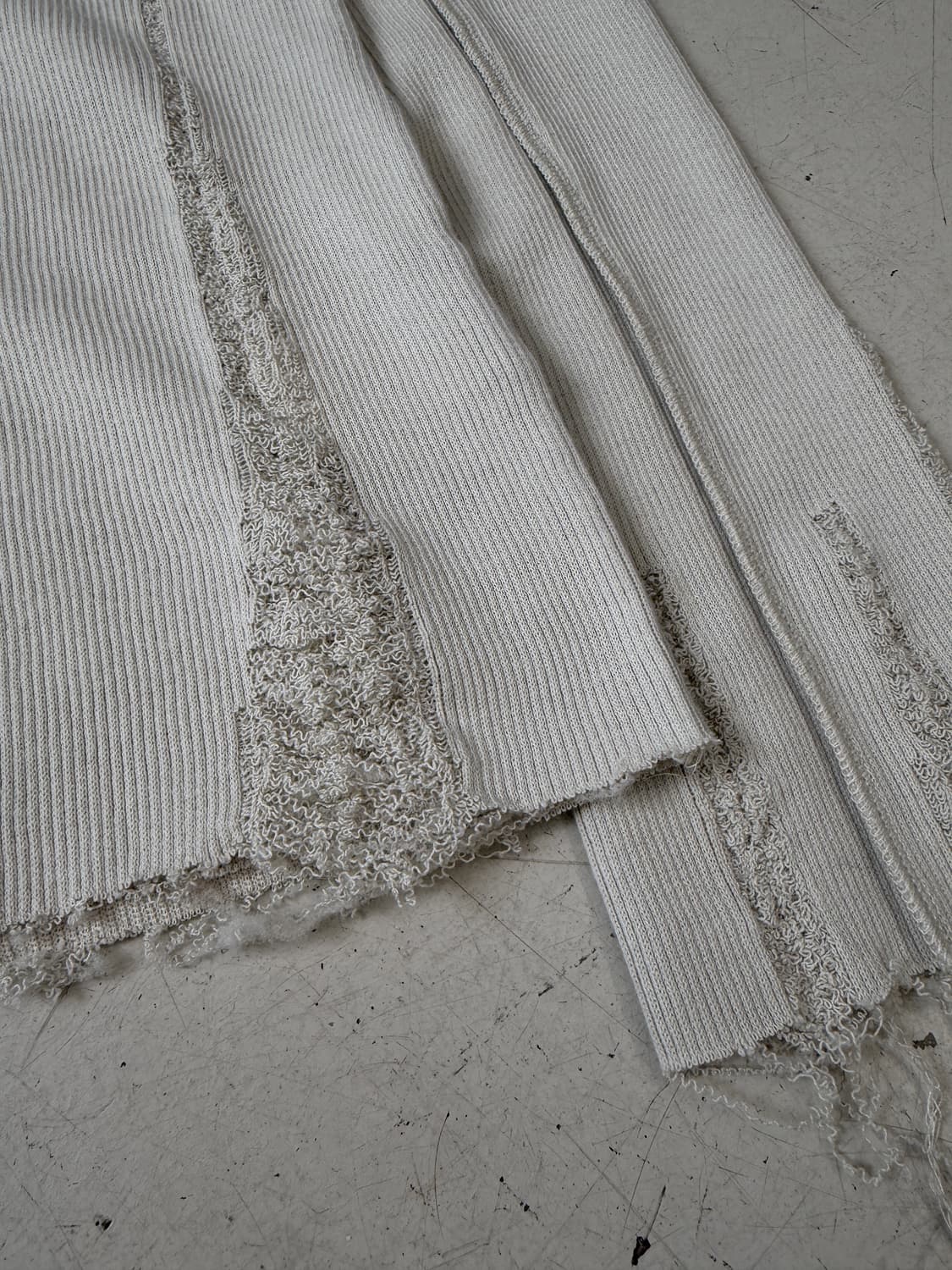 distressed long sleeve  상품이미지5