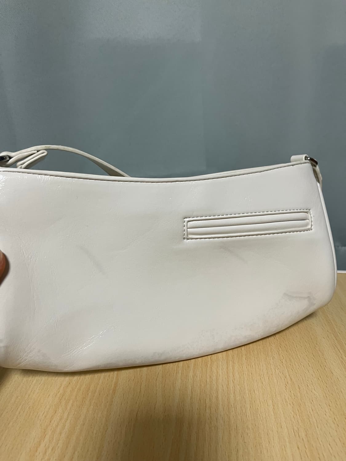 스탠드오일 화이트 호보백 상품이미지3