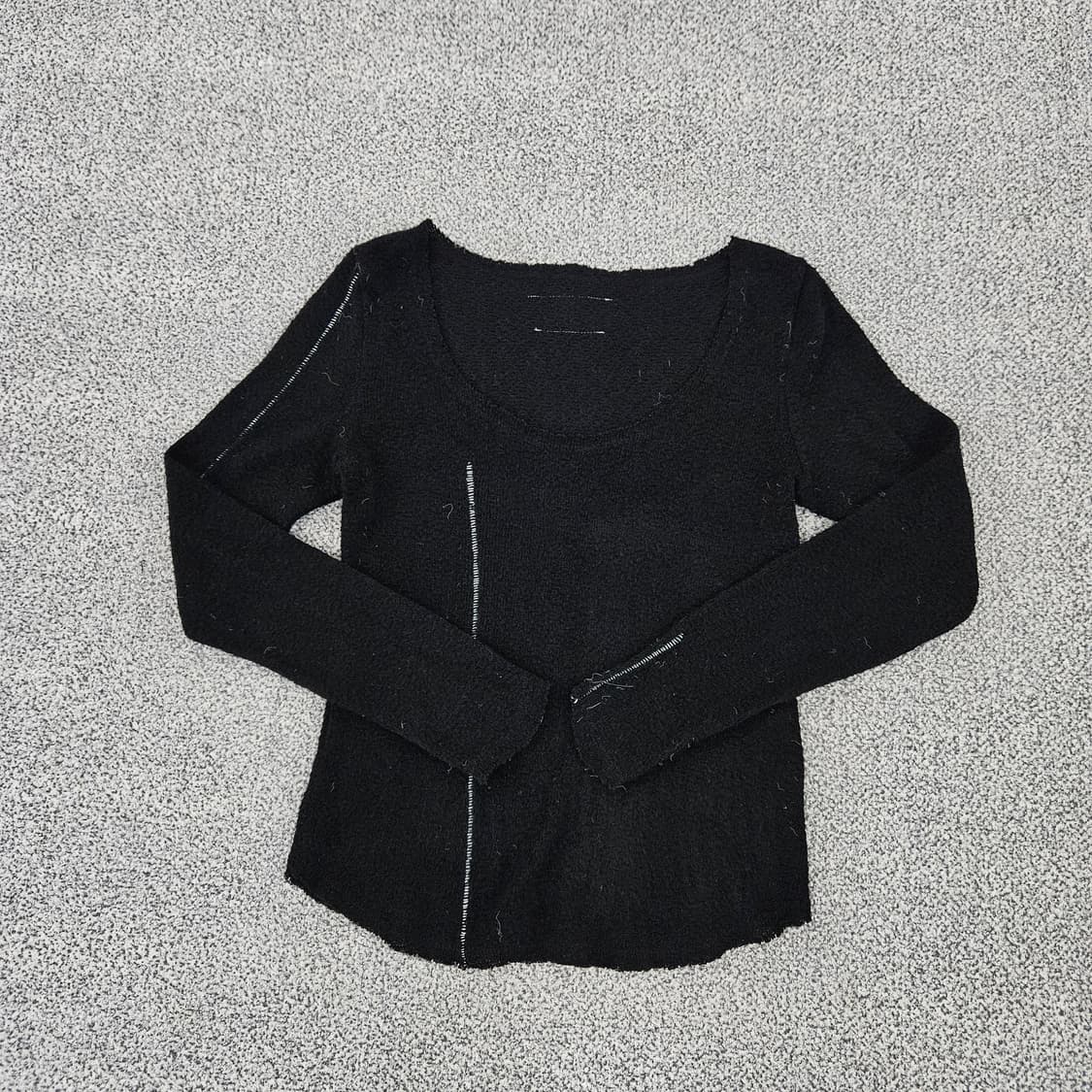 [실측확인] 신형 마뗑킴 여성 스티치 니트 탑 1104JM2 상품이미지1