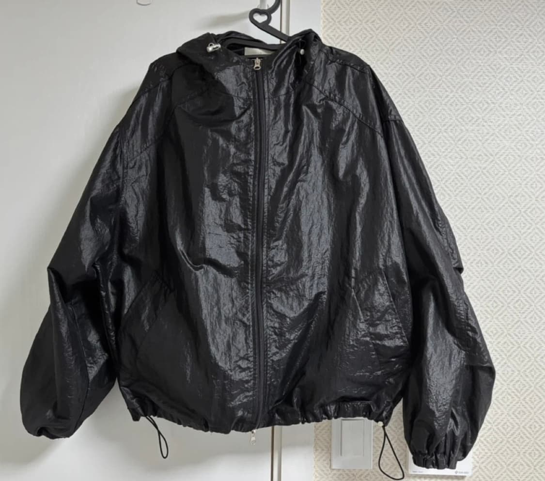 무드인사이드 글로시 스티치 후드 바람막이 상품이미지1