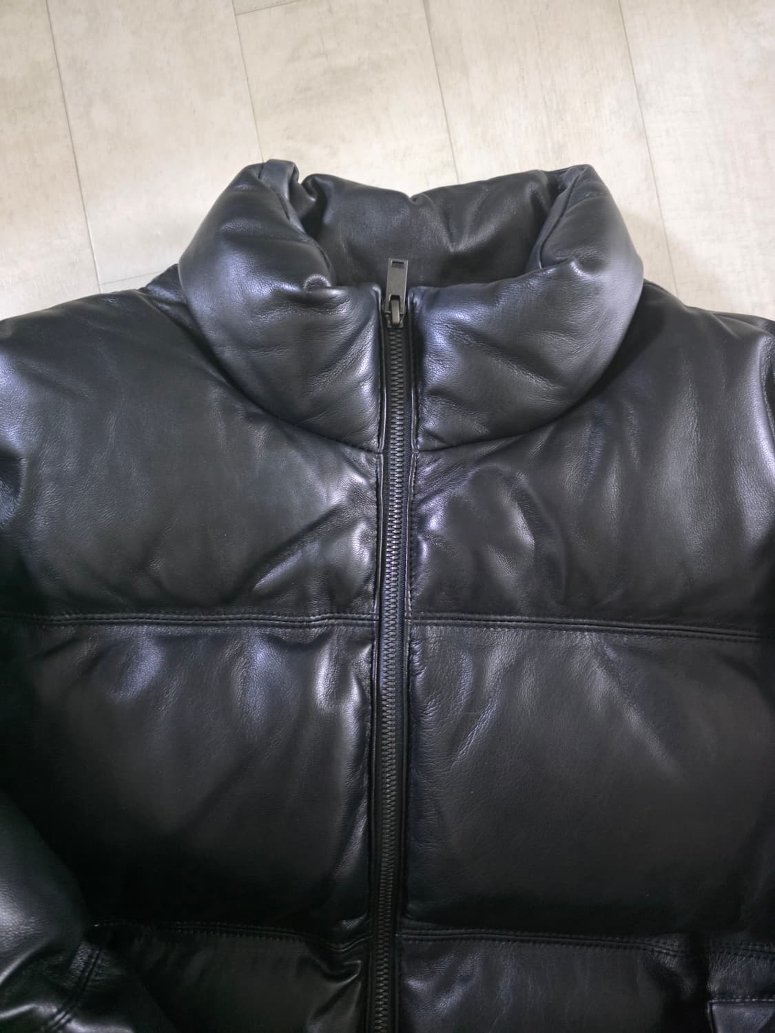 무신사스탠다드 램스킨 푸퍼 패딩 m 상품이미지4