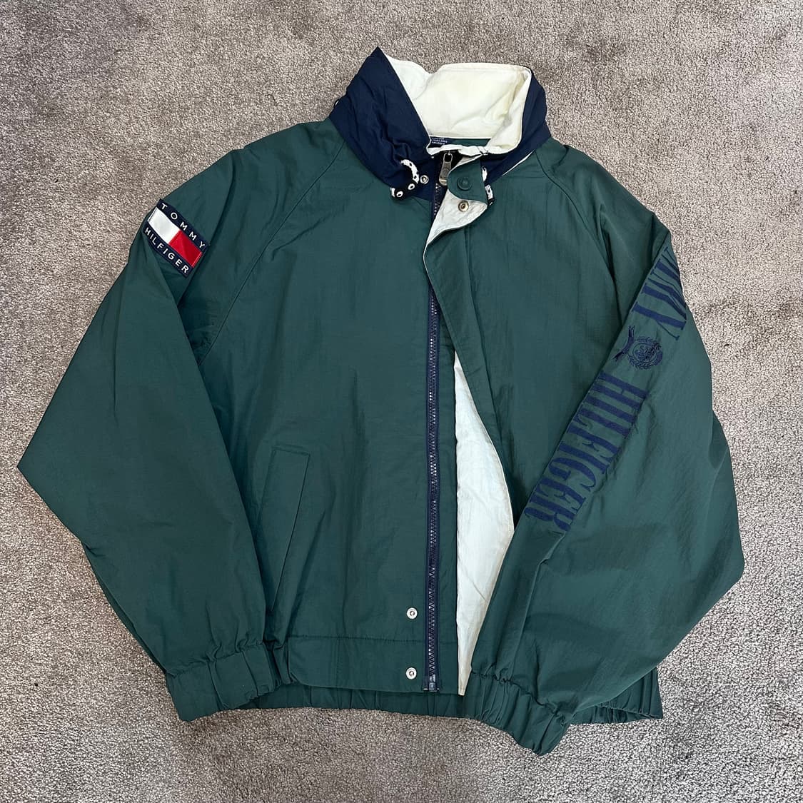 타미힐피거 올드스쿨 스펠아웃 윈드브레이커 자켓2XL 상품이미지1