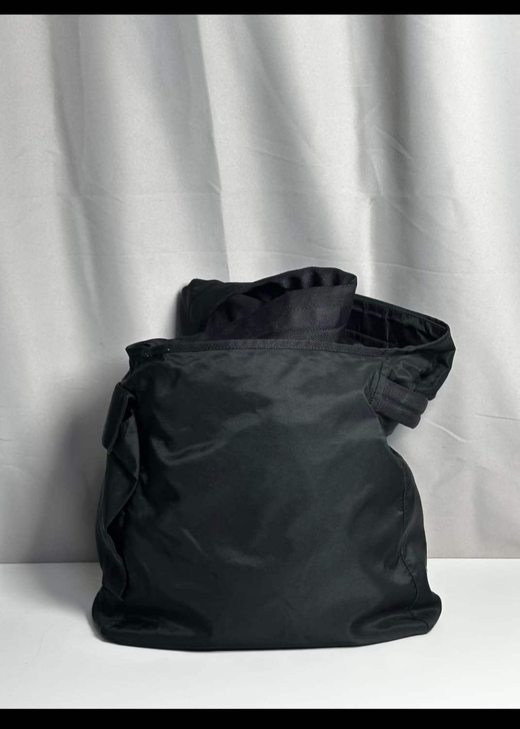 PRADA 프라다 나일론 드로스트링 크로스백 상품이미지5