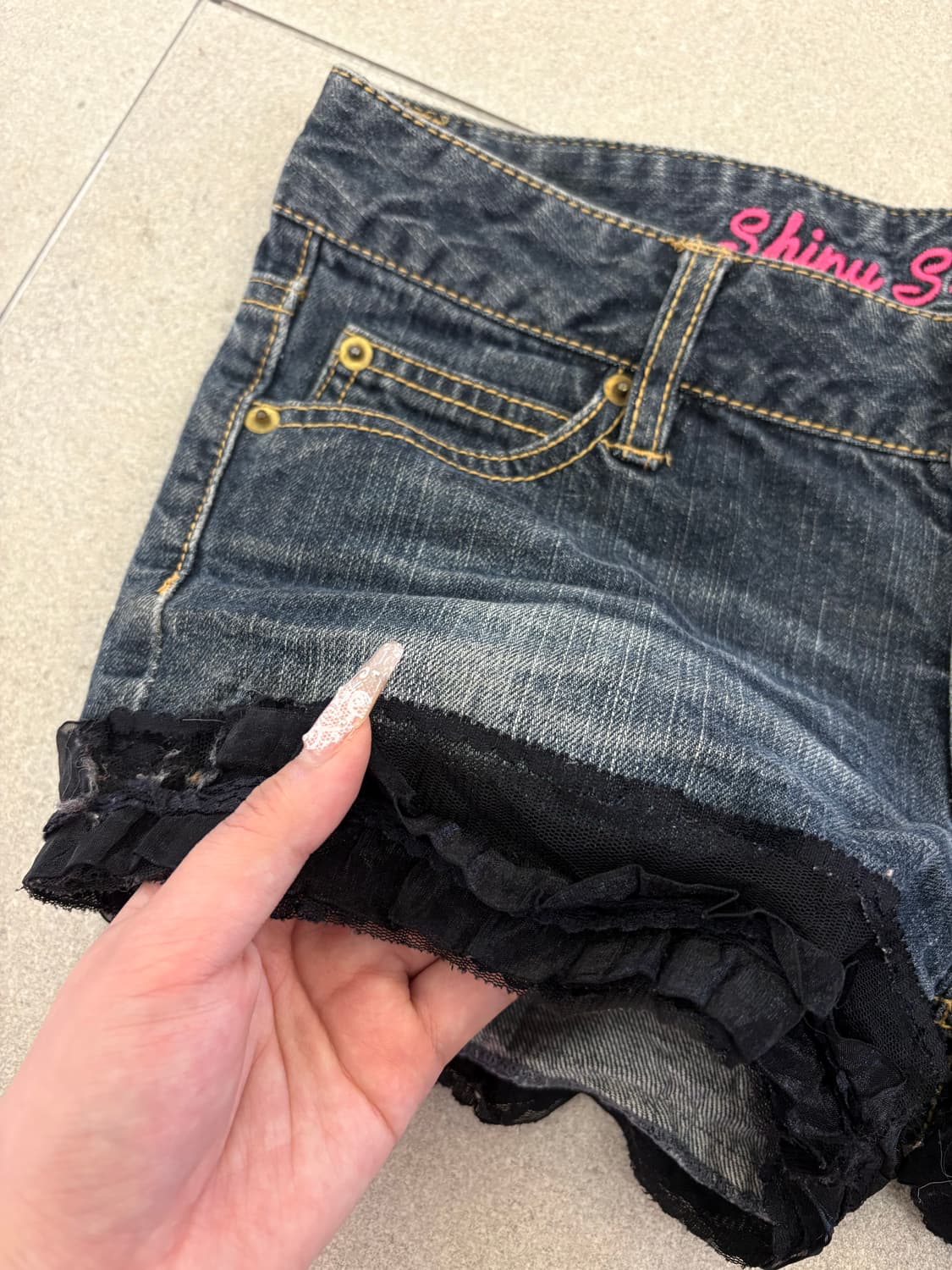 프릴 워싱 데님 숏츠 상품이미지3