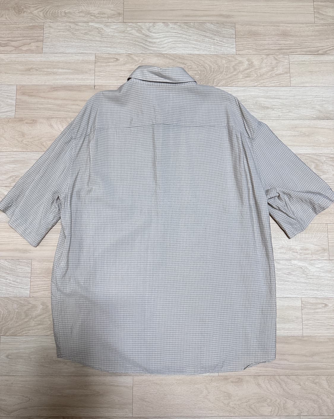 [XL] 르메르 22SS 남성 레귤러 카라 반팔 셔츠 누드 상품이미지3