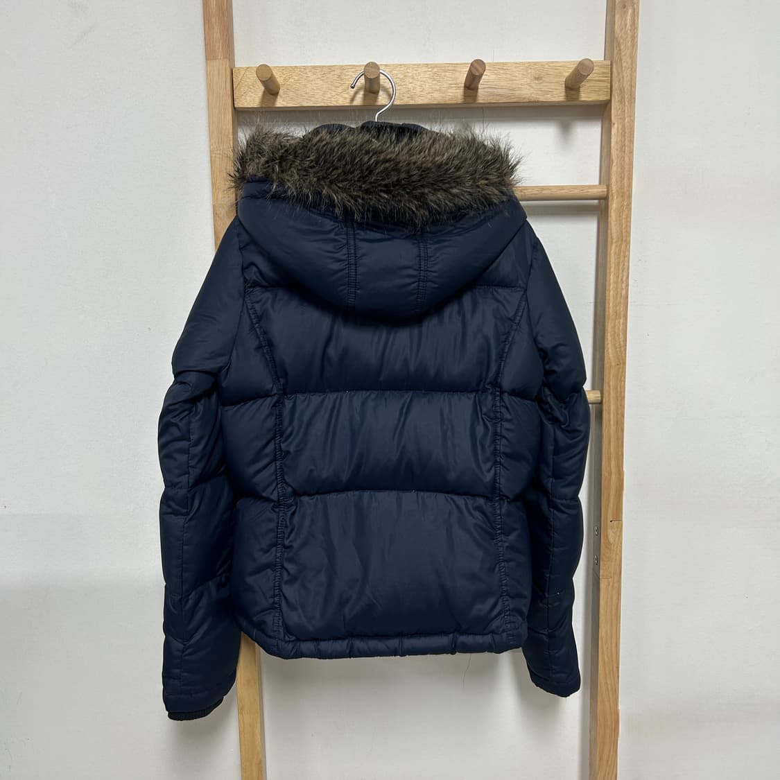 폴로 진스 자수로고 네이비 덕다운 후드 퍼 숏패딩 상품이미지4
