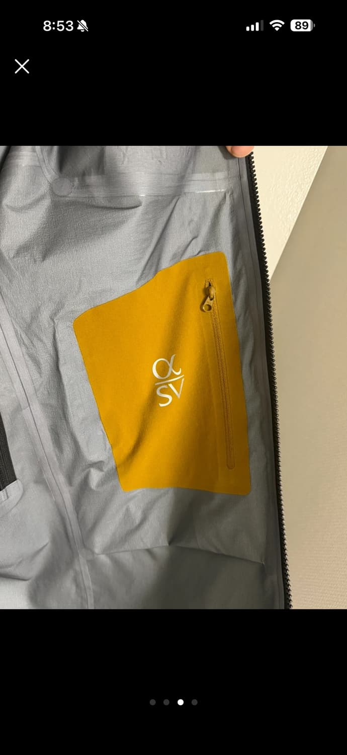 아크테릭스 알파 sv 24k 블랙 (캐나다산) (네고 가능!) 상품이미지3