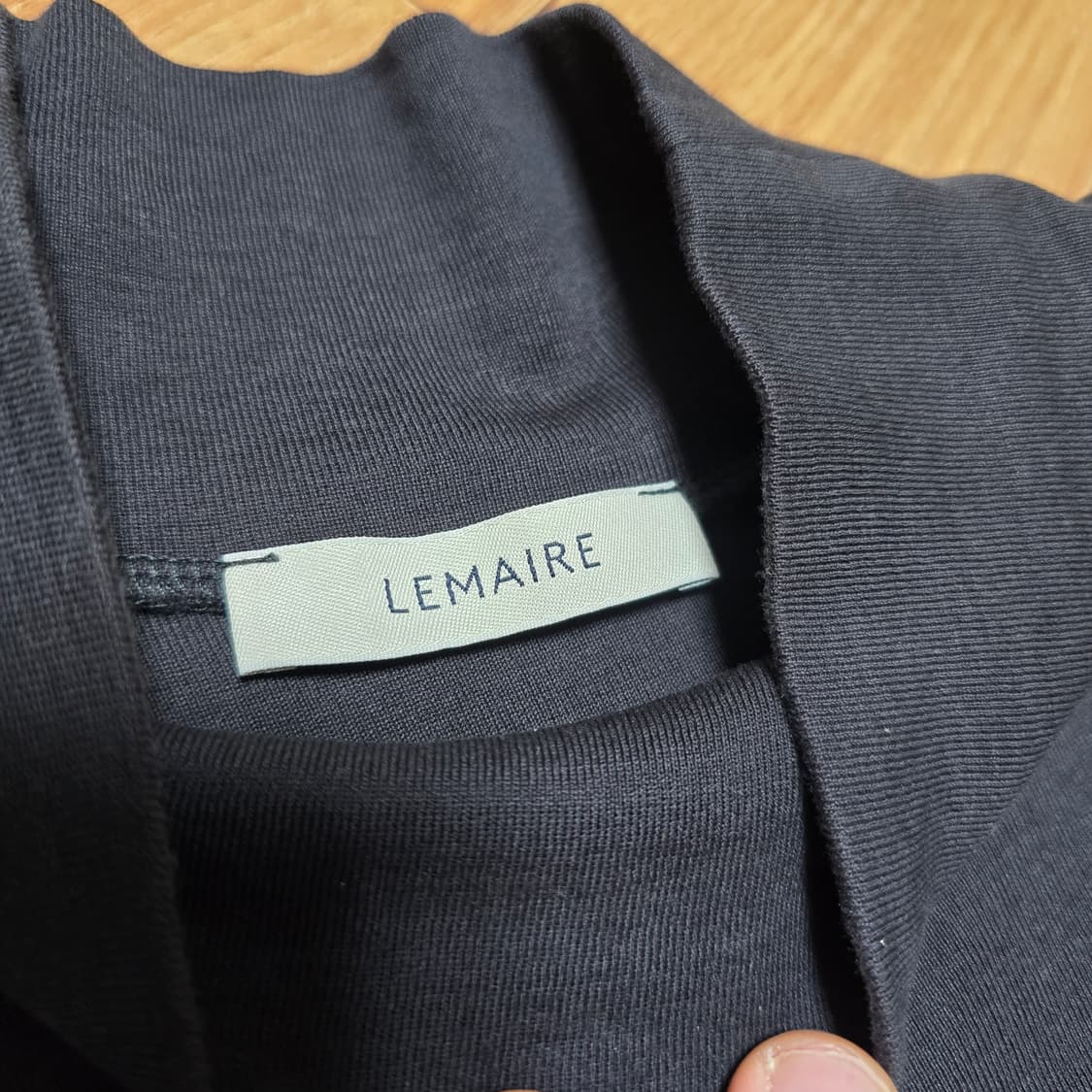 르메르(LEMAIRE) 블랙 터틀넥 코튼 니트 L 상품이미지3