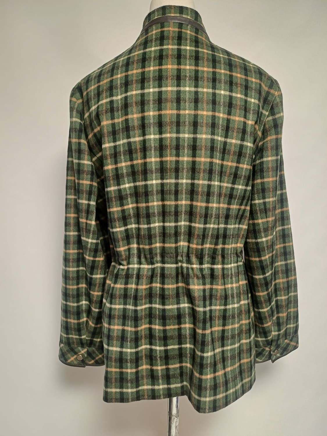 닥스 캐시미어 혼방 누빔 자켓 (가죽상태 최상/여성77) 상품이미지3