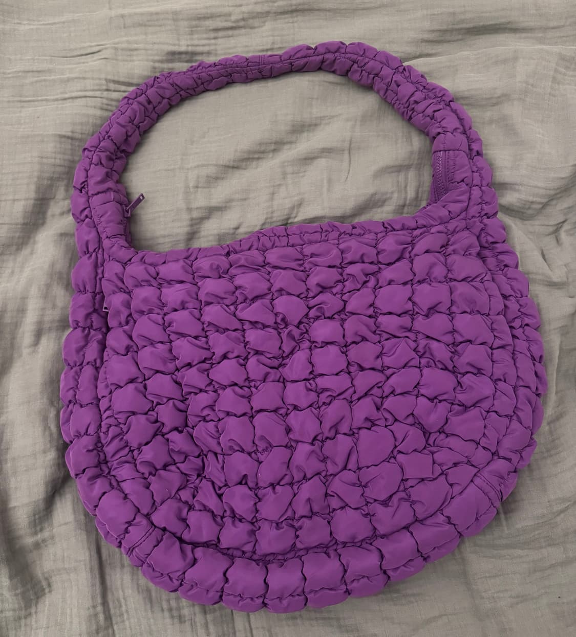 COS코스 퀼티드 오버사이즈 숄더백 퍼플 상품이미지3