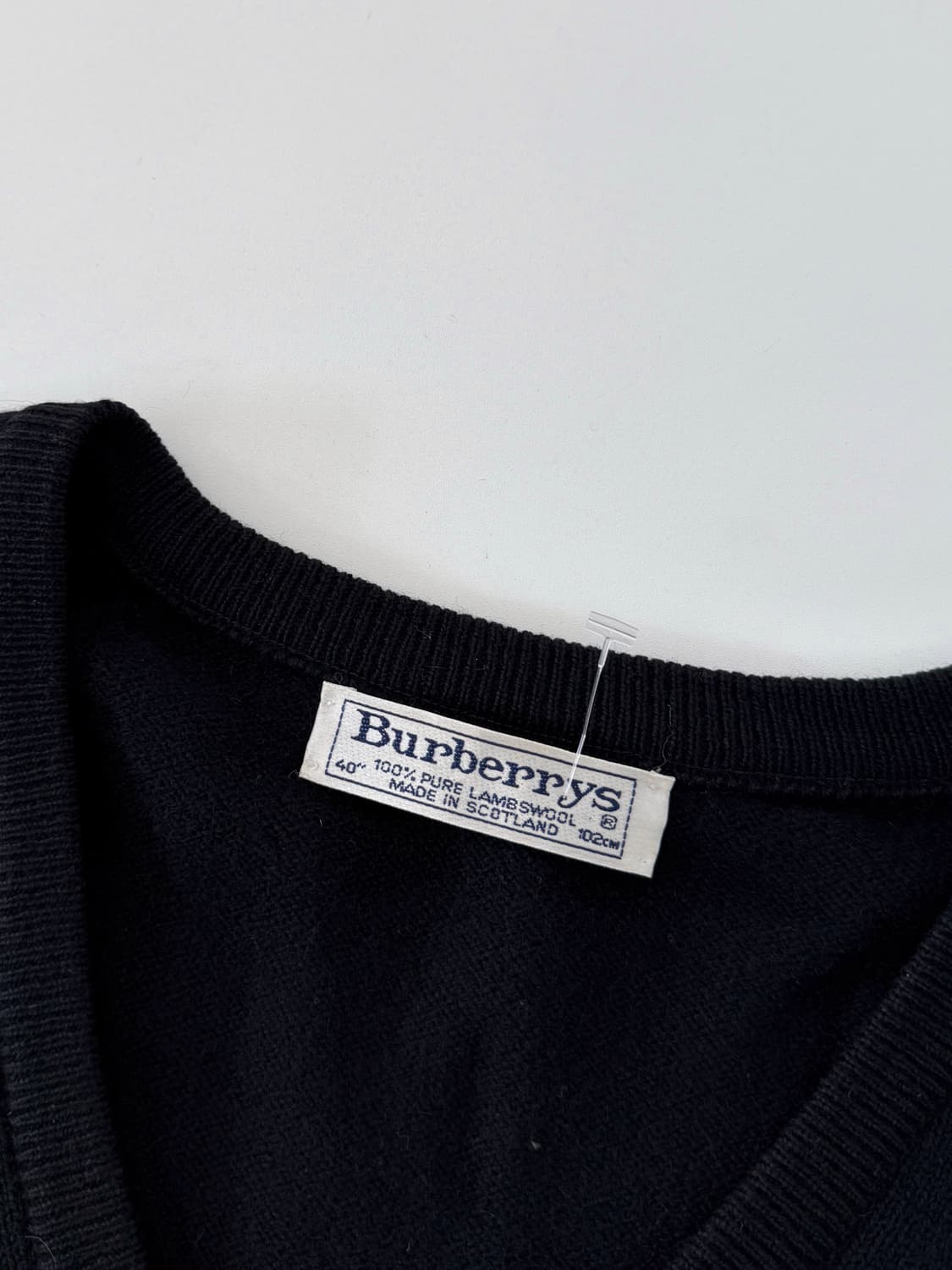 버버리 루즈핏 90‘s 램스울 크레스트로고 블랙 울 니트 상품이미지5