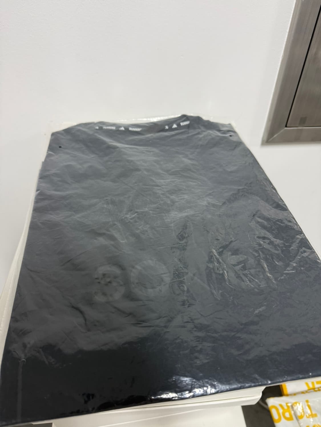 [M] 아디다스 X 송포더뮤트 싱글렛 탱크 러닝티셔츠 나시 블랙 상품이미지3
