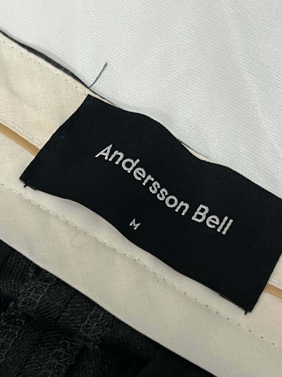 (M) 앤더슨벨 세미 와이드 슬랙스 차콜 상품이미지3