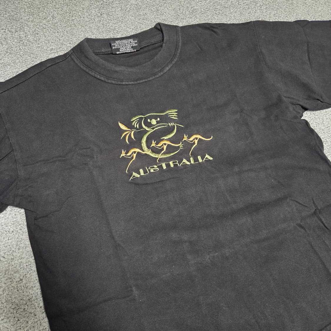 호주산 빈티지 자수 반팔 티셔츠 M(95) 상품이미지2