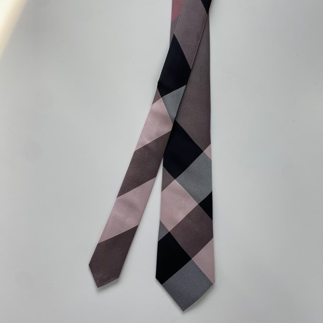 버버리 신형라벨 넥타이 정품 명품 (Burberrys) 7.1cm 상품이미지2