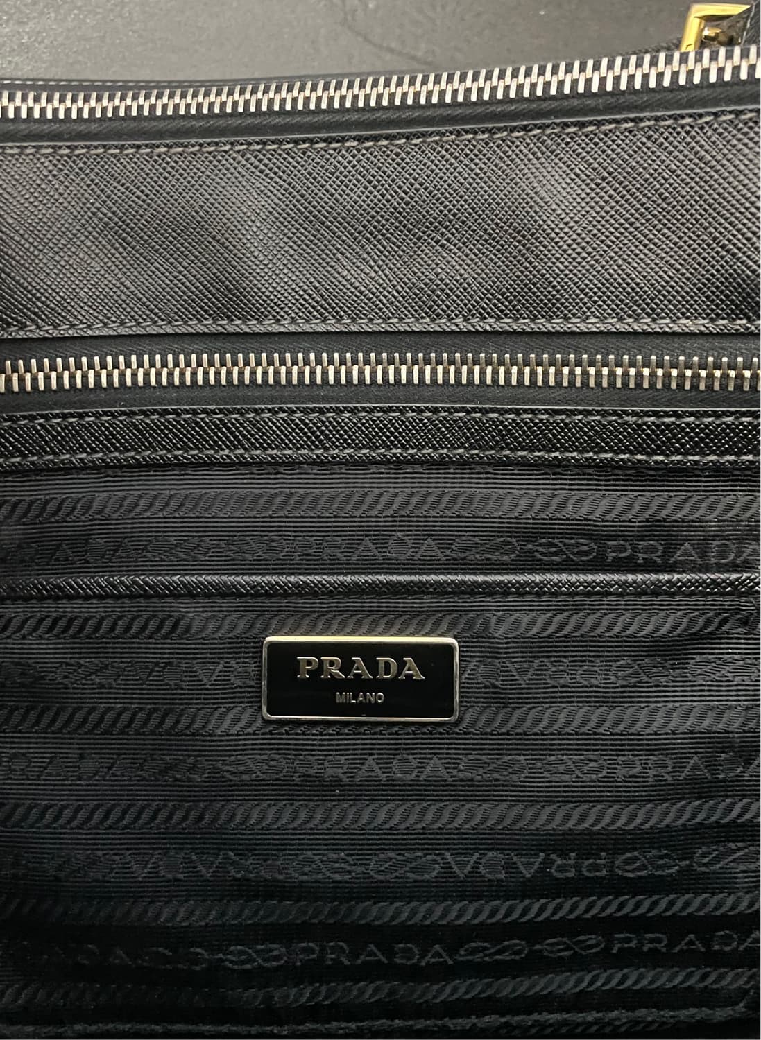 PRADA 프라다 사피아노 럭스 2WAY 블랙 토트백 상품이미지2