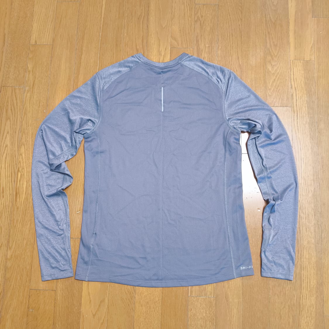 [L] 나이키 러닝 드라이핏 롱슬리브 상품이미지3