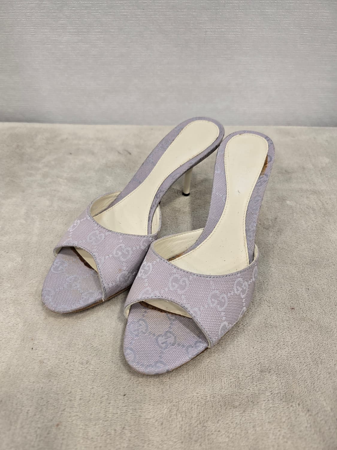 구찌 파르마 GG 캔버스 슬라이드 뮬 36(230) 상품이미지1