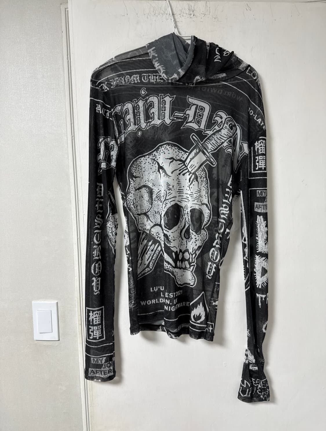 루단 2026 마스크 타투 프린팅 매쉬 롱슬리브 상품이미지6