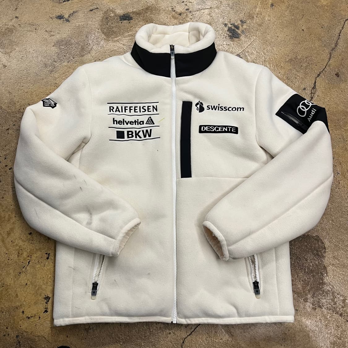 [정품/100] 데상트 스위스 스폰서 플리스 자켓 b15 상품이미지2