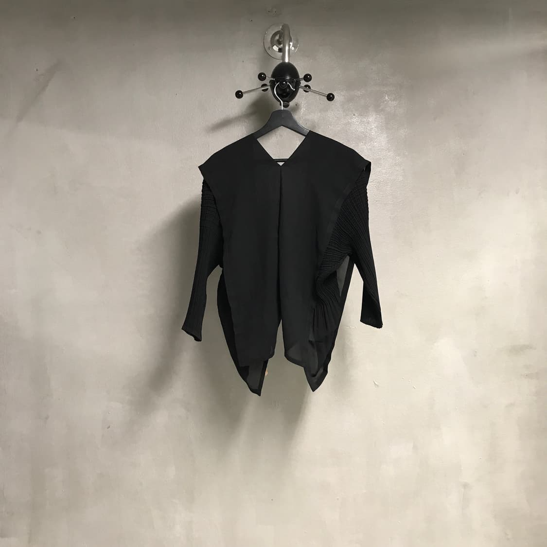 이세이 미야케 가디건 블랙 2(W) 상품이미지6