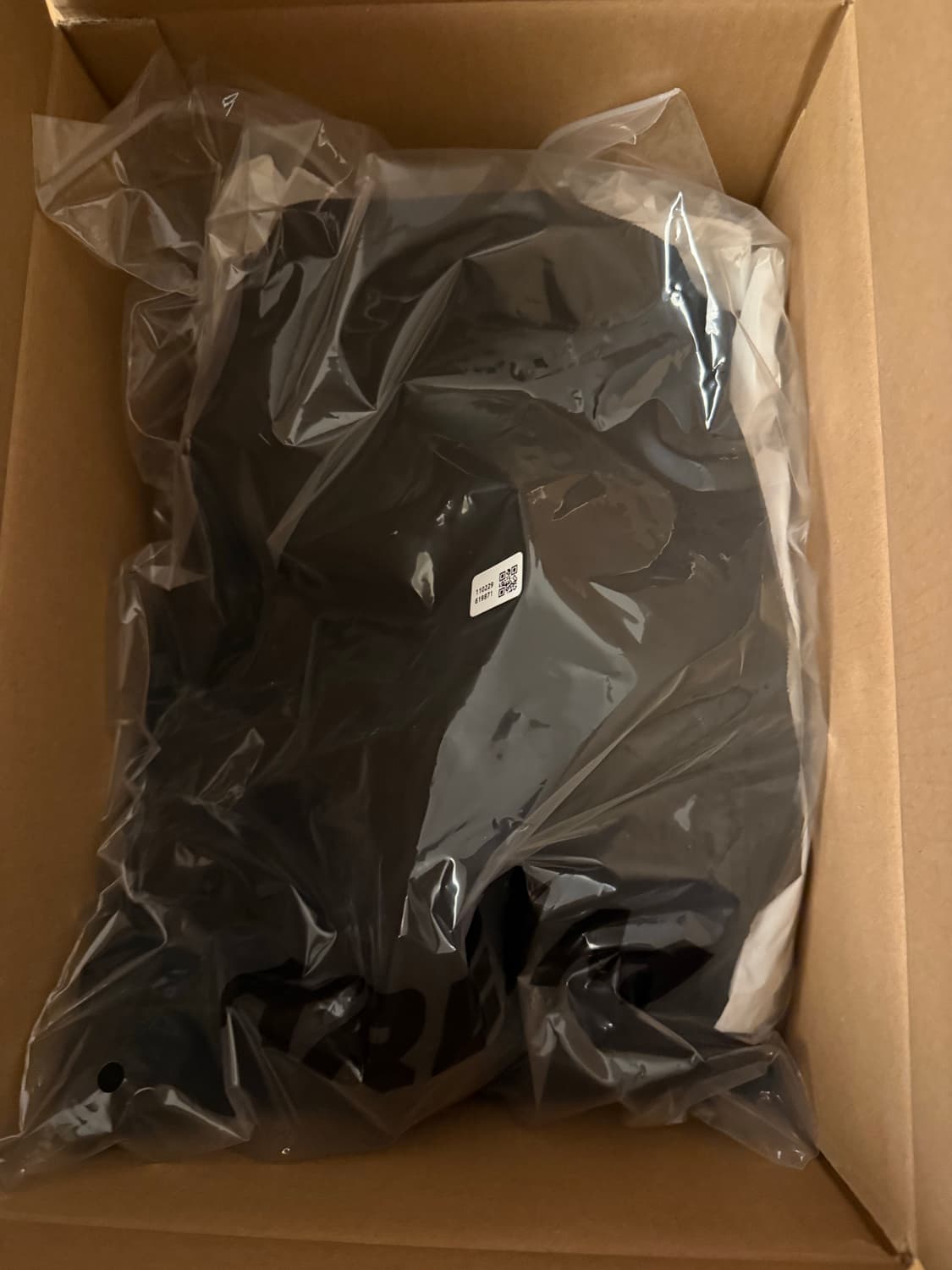 C.P. 컴퍼니 코듀로이 렌즈 지퍼 오버셔츠 블랙 - 25FW 상품이미지3