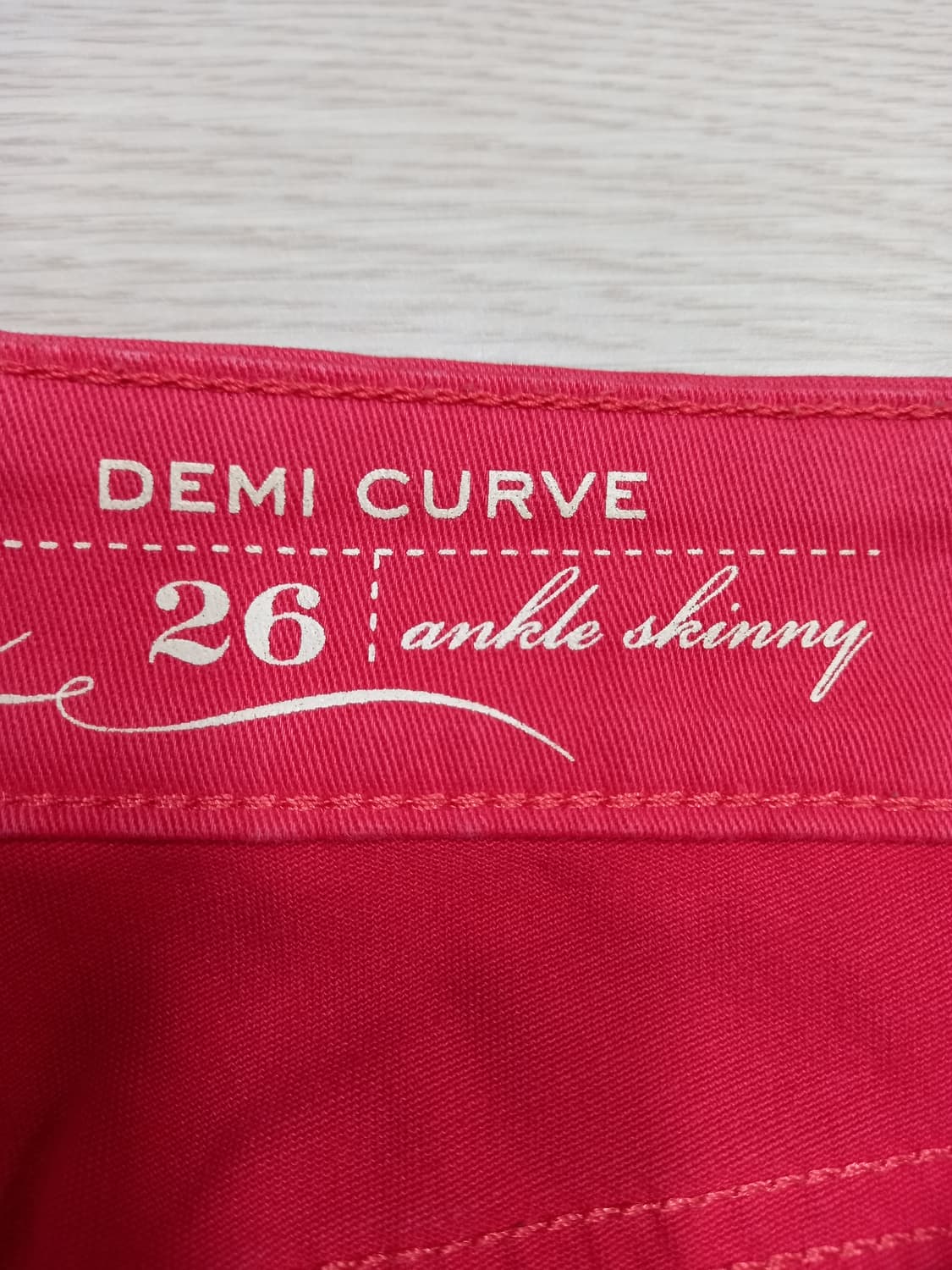 27 리바이스 DemiCurve 골반 스판스키니 레드 27-584 상품이미지7