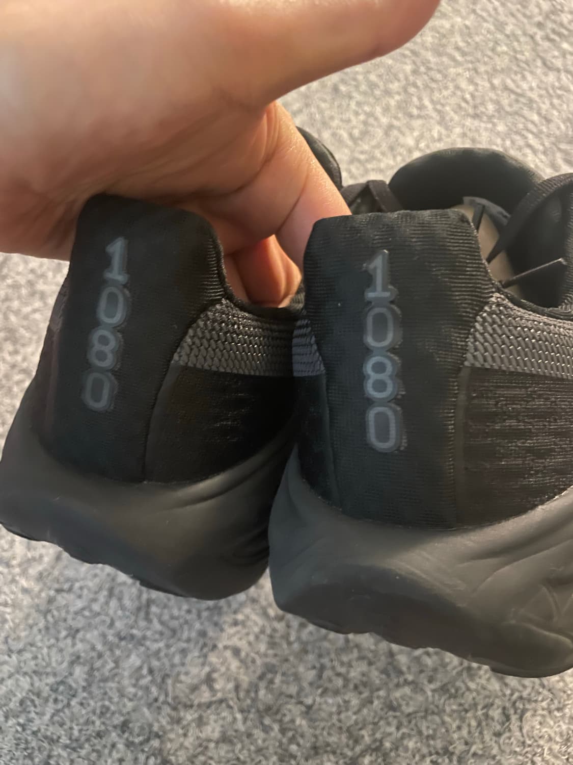 뉴발란스 프레쉬폼x 1080 v14 블랙 290m 상품이미지2