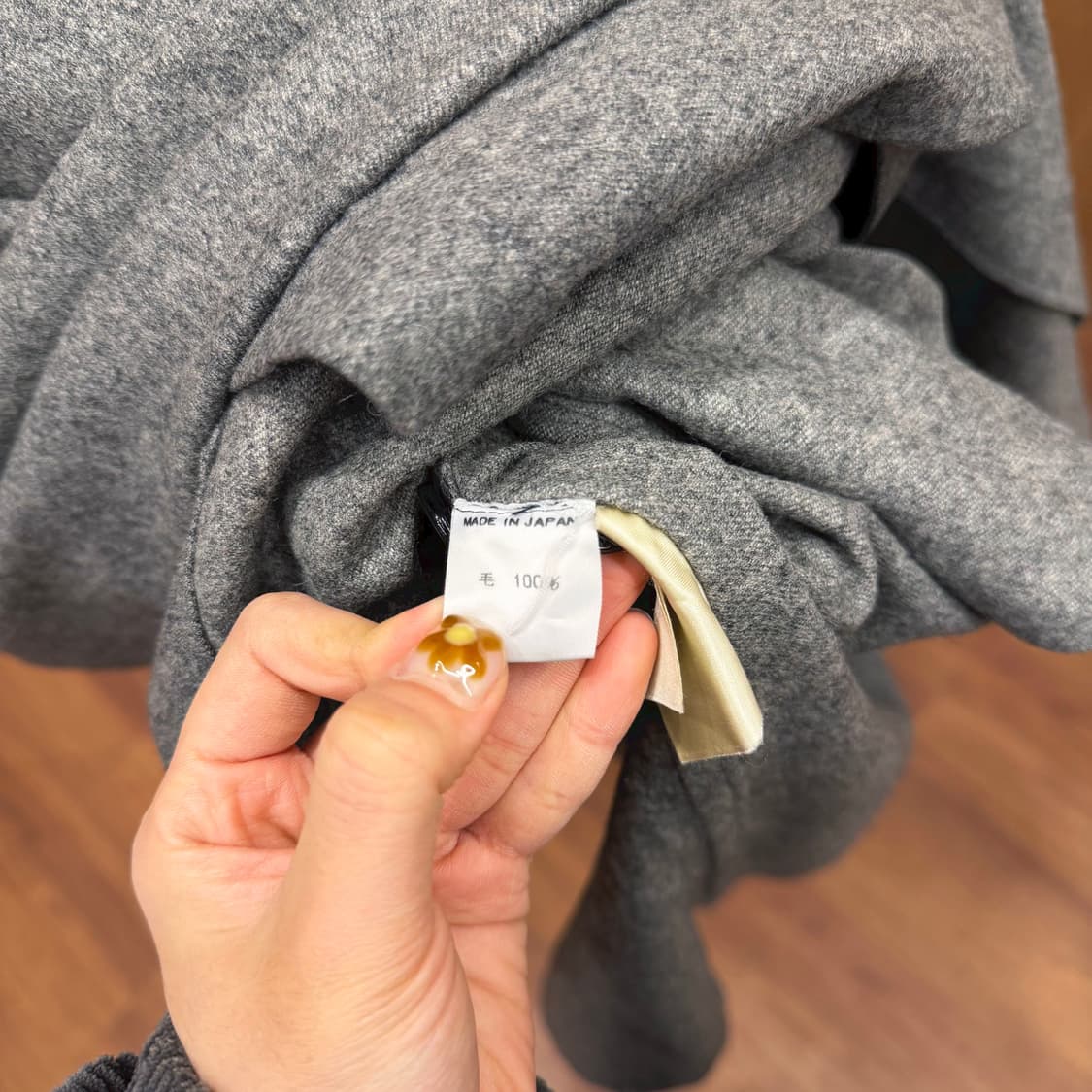 요지 야마모토 롱 코트 싱글 버튼 디테일 루즈핏 차콜 그레이 상품이미지7