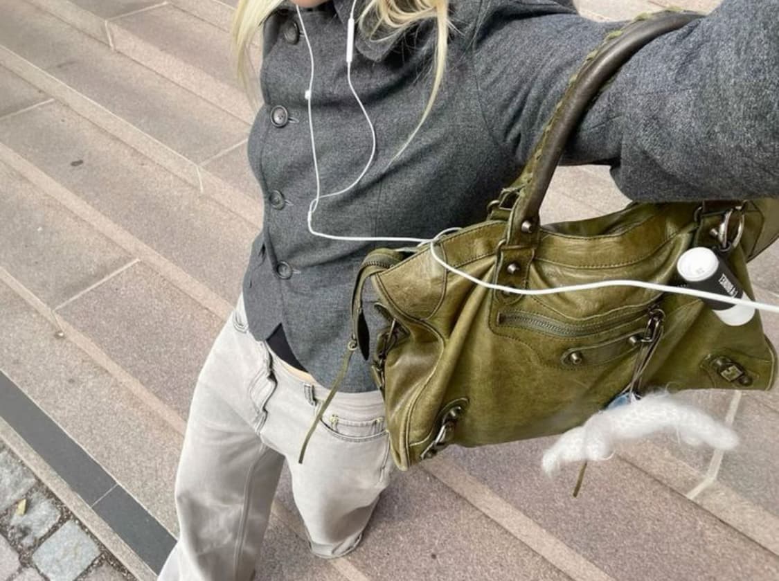 [A 정품] 발렌시아가 시티 모터백 미디움 올리브그린 상품이미지7