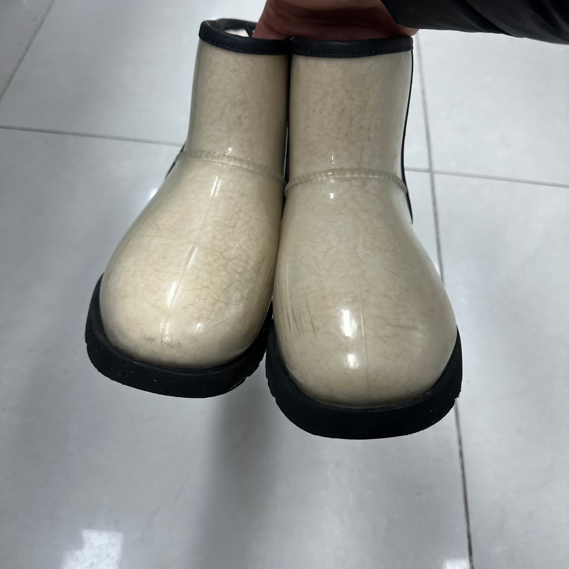 UGG 클리어 어그 미니 양털 부츠 240 상품이미지3