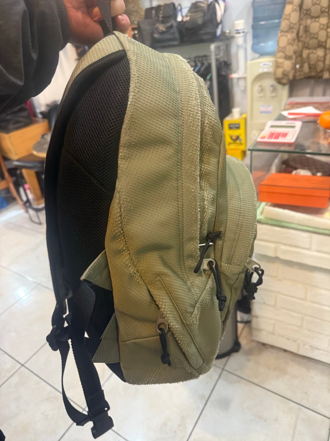 25ss 정품 발렌시아가 디스트레스트 백팩 팝니다 상품이미지5