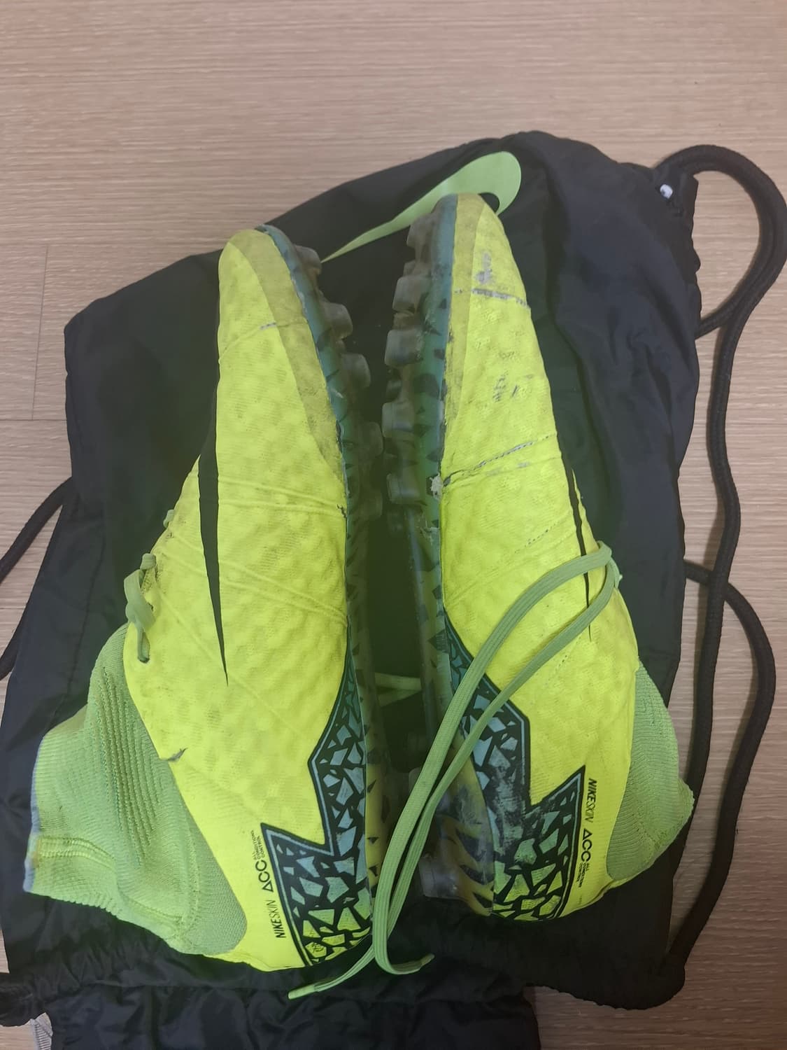 나이키 하이퍼베놈 팬텀 2 AG 축구화 상품이미지4