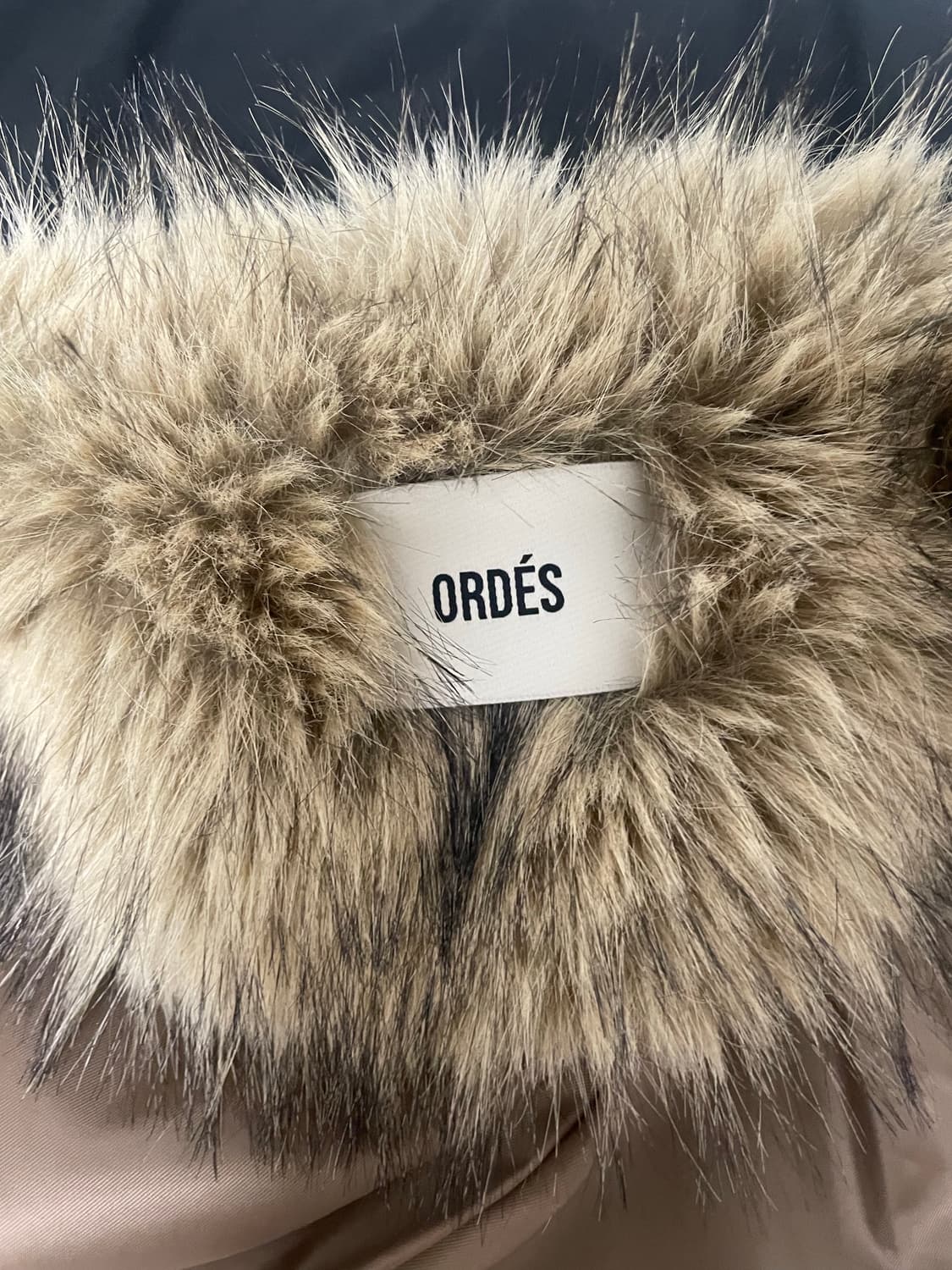 (거의 새상품) 오데스 퍼 자켓 상품이미지3