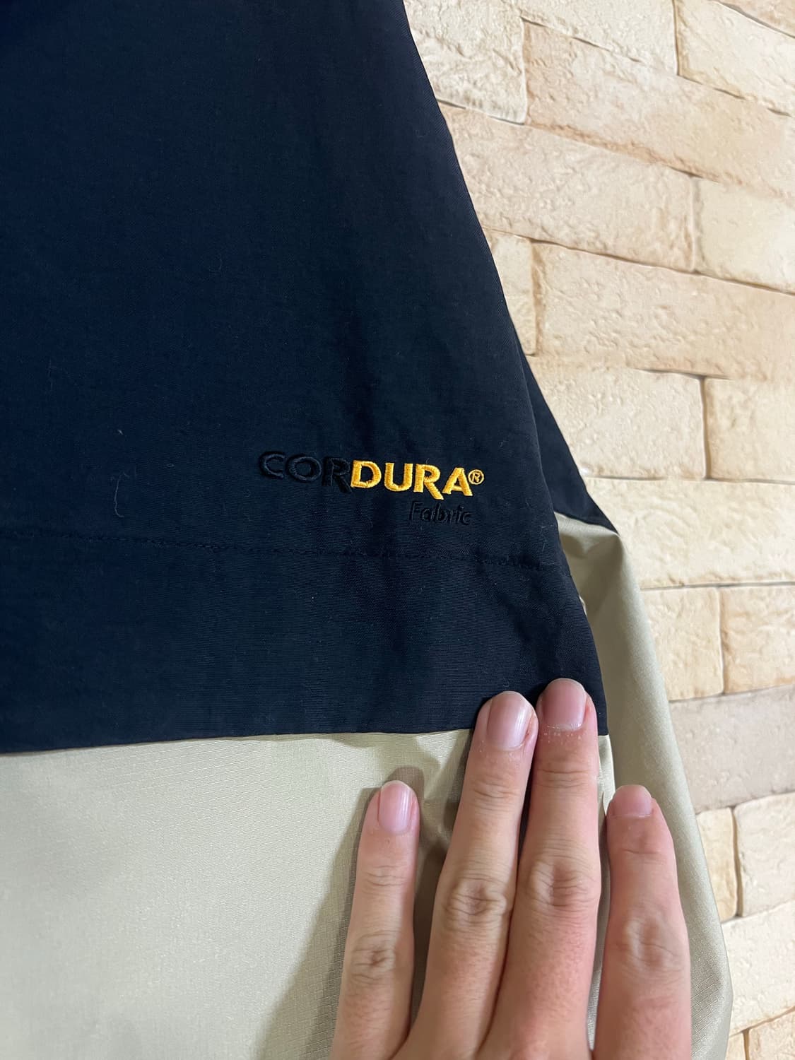 뉴발란스 코듀라 아웃도어 자켓  상품이미지4