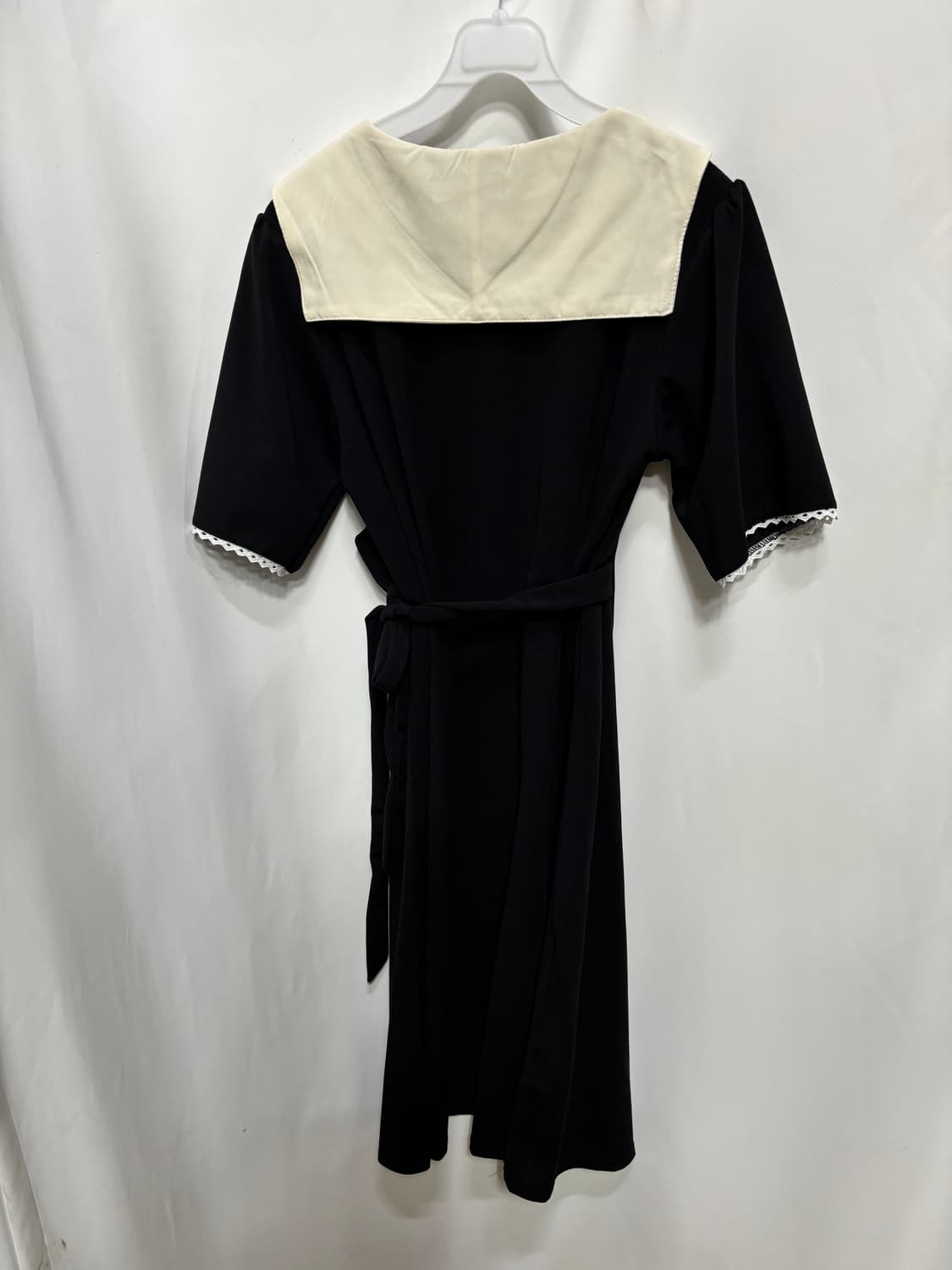 배색 카라 레이스 반팔 롱 원피스 상품이미지4