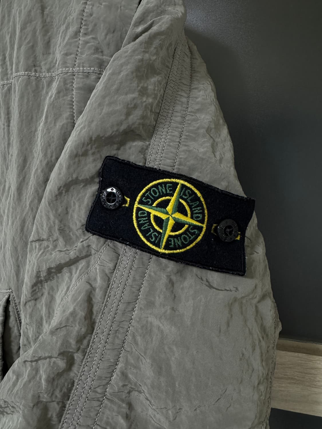 (m) 스톤아일랜드 나일론 다운 패딩 nylon sheen 상품이미지5