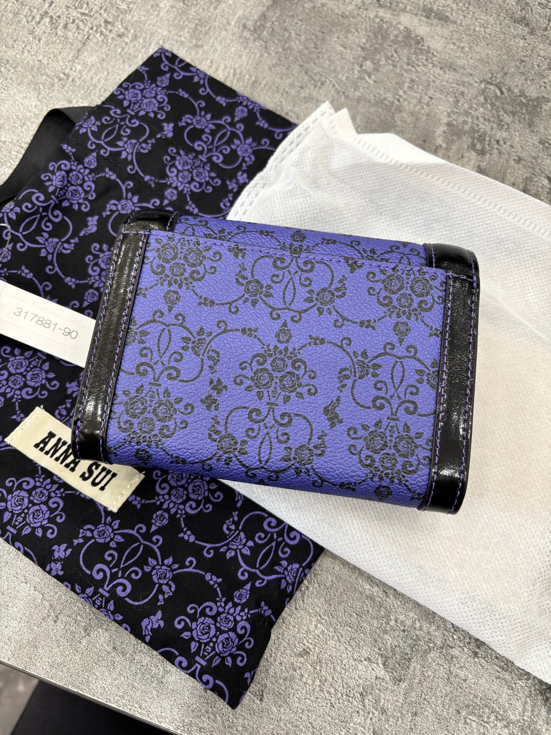 (새상품)안나수이 반지갑 퍼플색상 쇼콜라지갑 상품이미지2