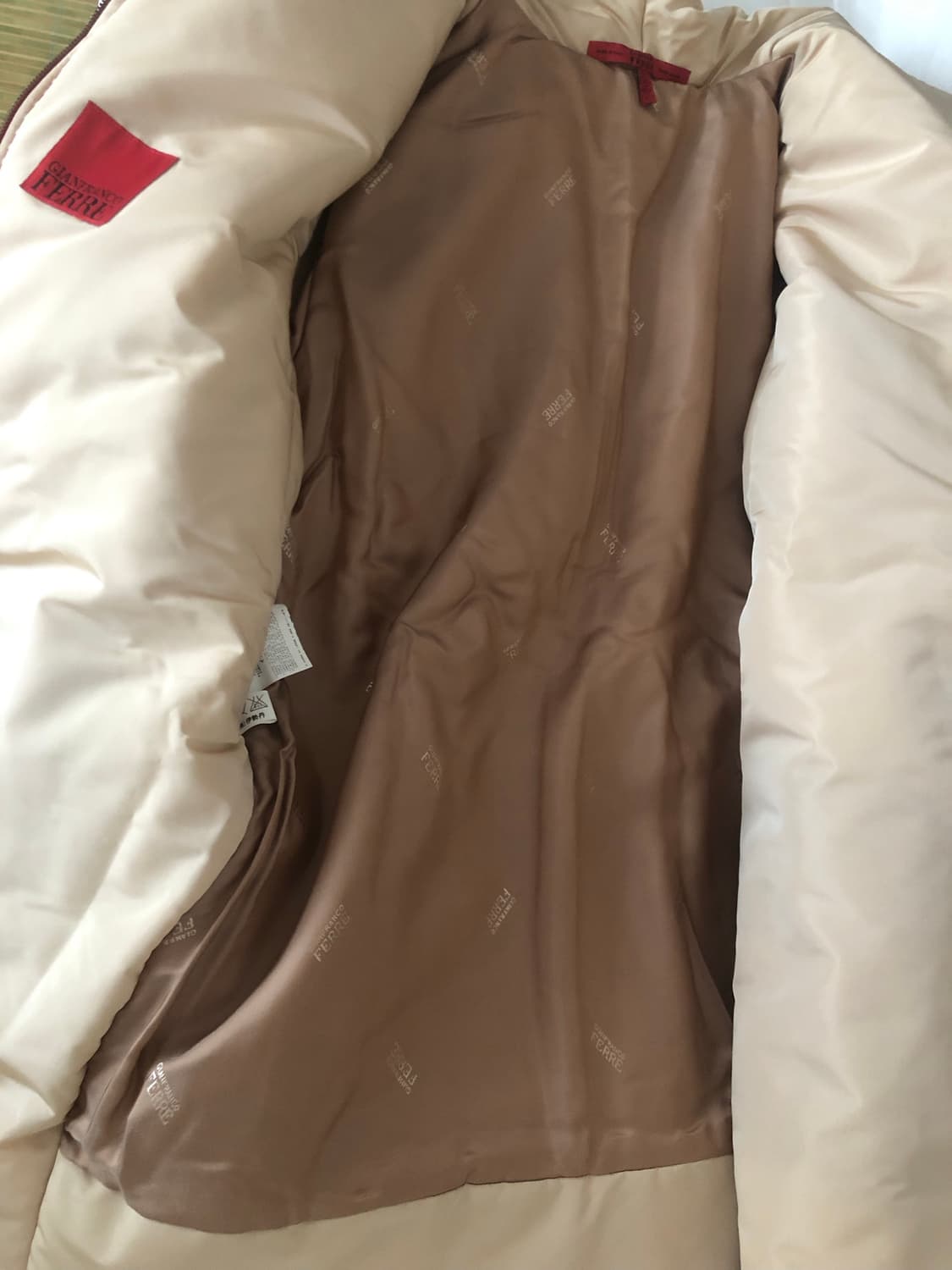 지안프랑코 페레 빈티지 배색 패딩 자켓 상품이미지6