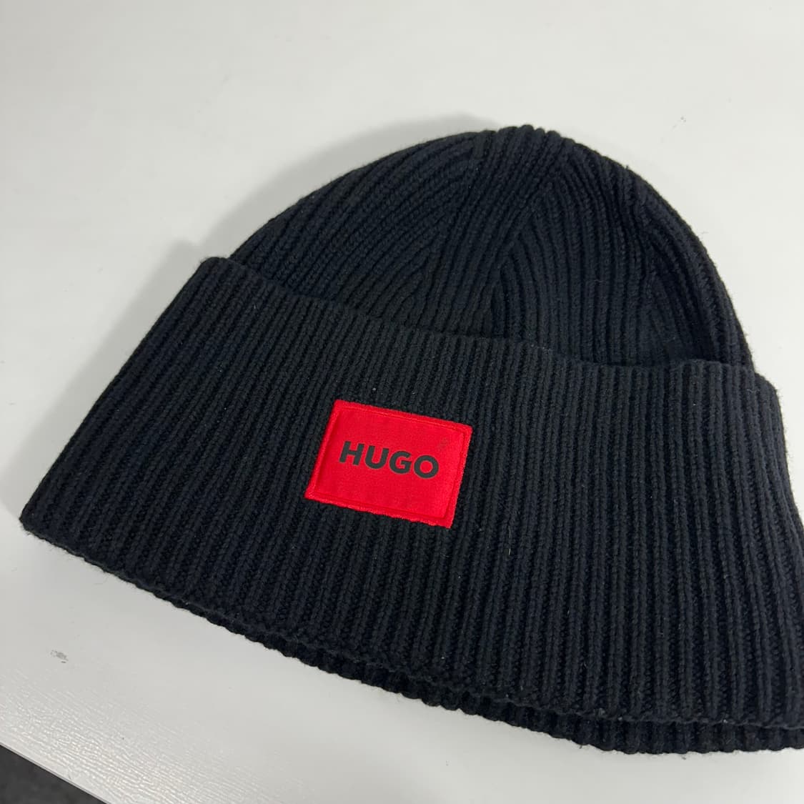 FREE 휴고보스 블랙 빅로고 비니 상품이미지1